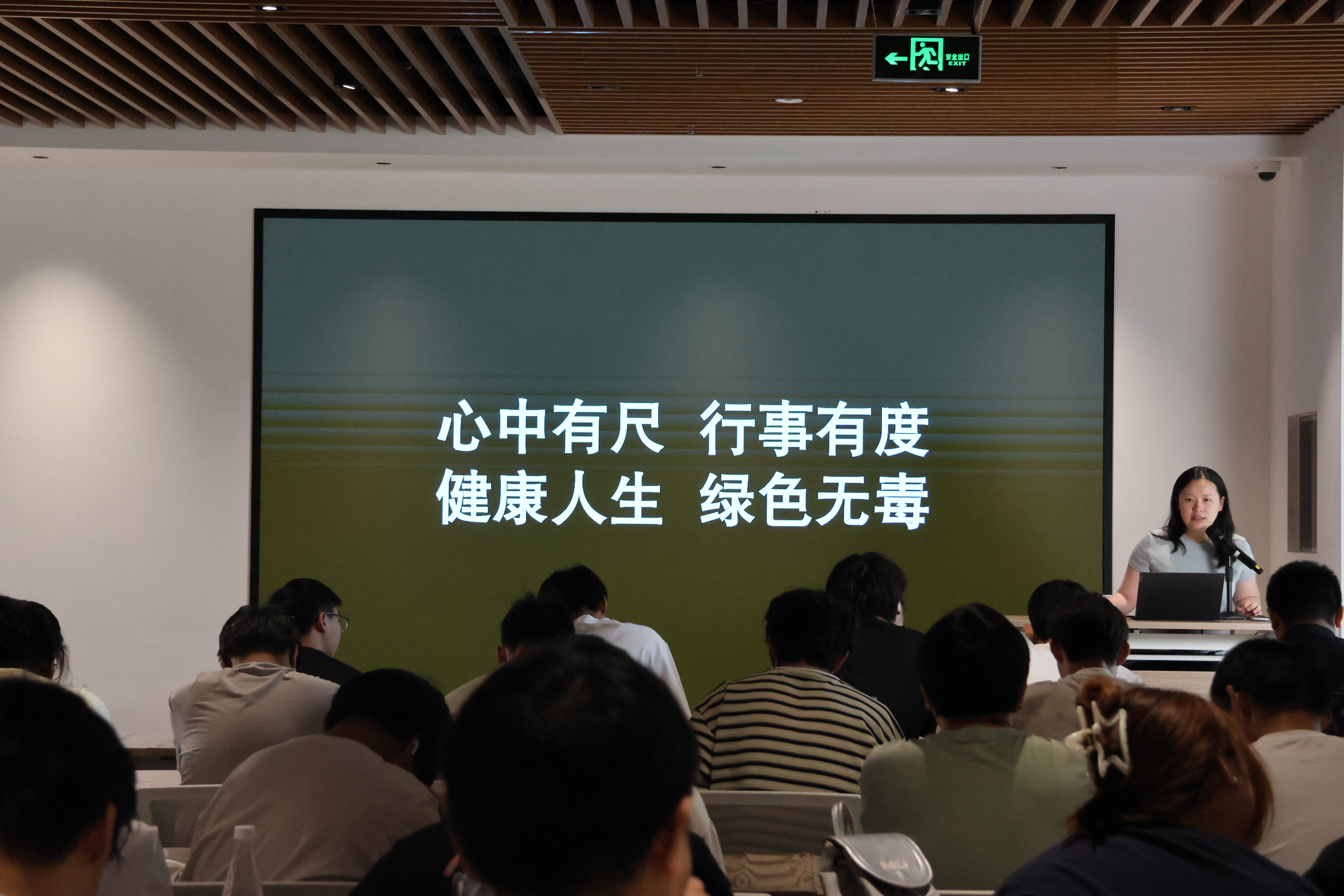e7750d05df23992a427edffc2a659c19.jpg e7750d05df23992a427edffc2a659c19.jpg